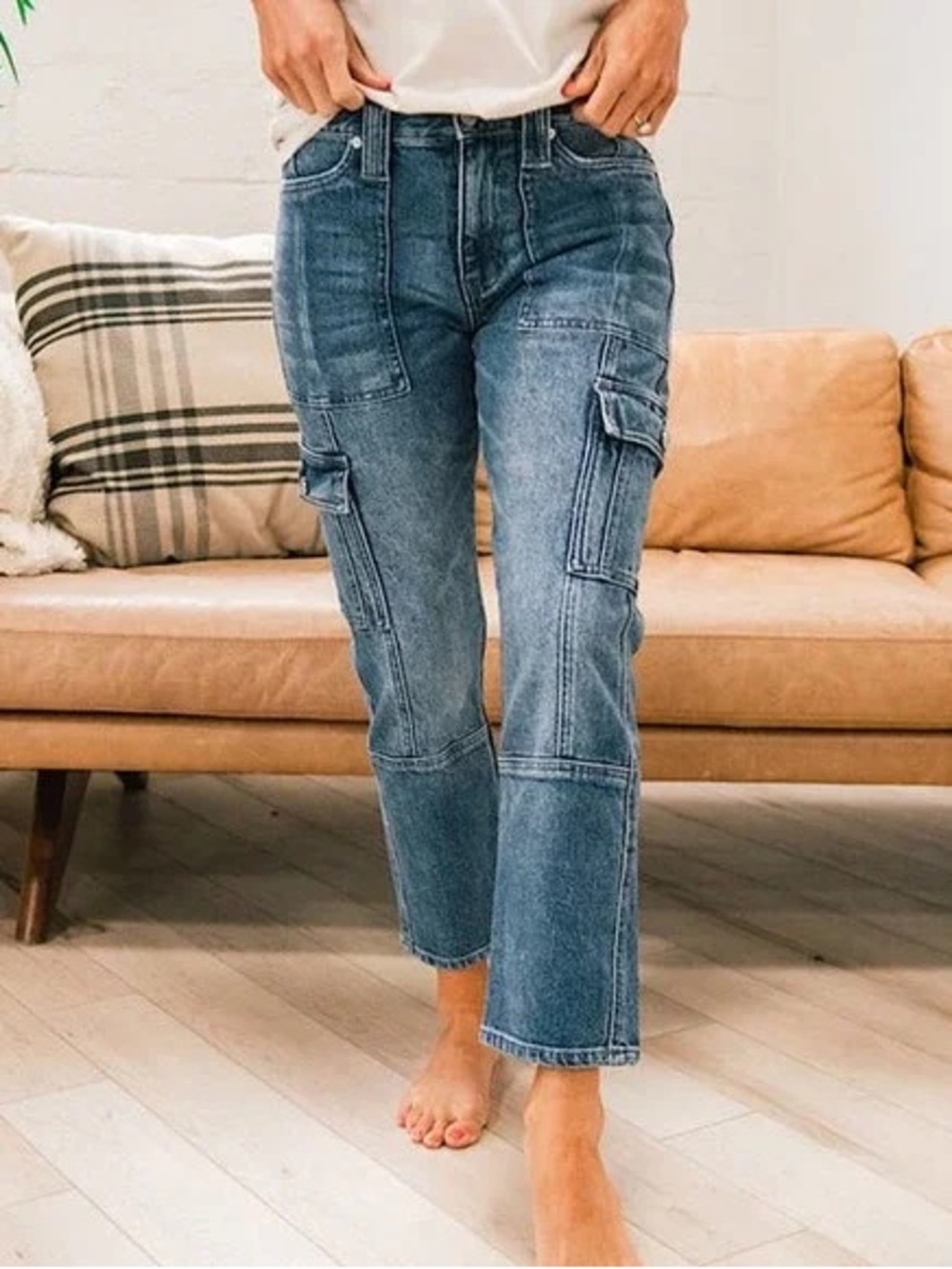 KanCan- Avery straight leg cargo- NWT